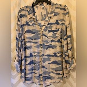 Cato Camouflage Blouse Fits Like 2X/3X
